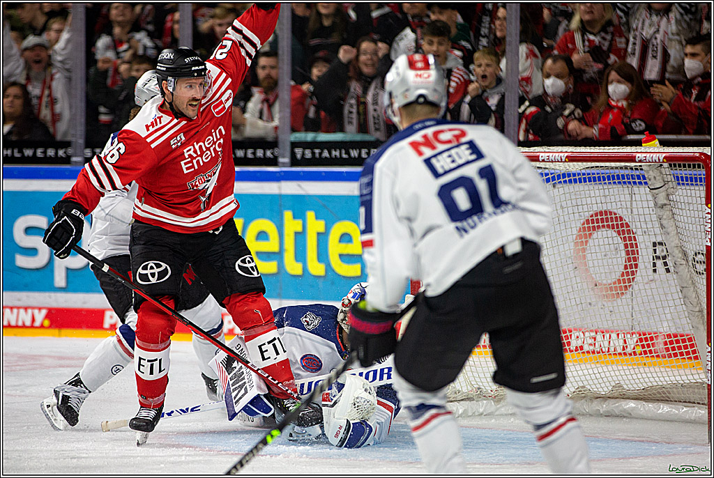 PENNY DEL; Koelner Haie- Nuernberger Ice Tigers; Koeln, 18.11.2022